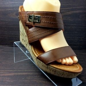 Women's TOMMY HILFIGER SANDALS Size 9.5M MILI2 bro